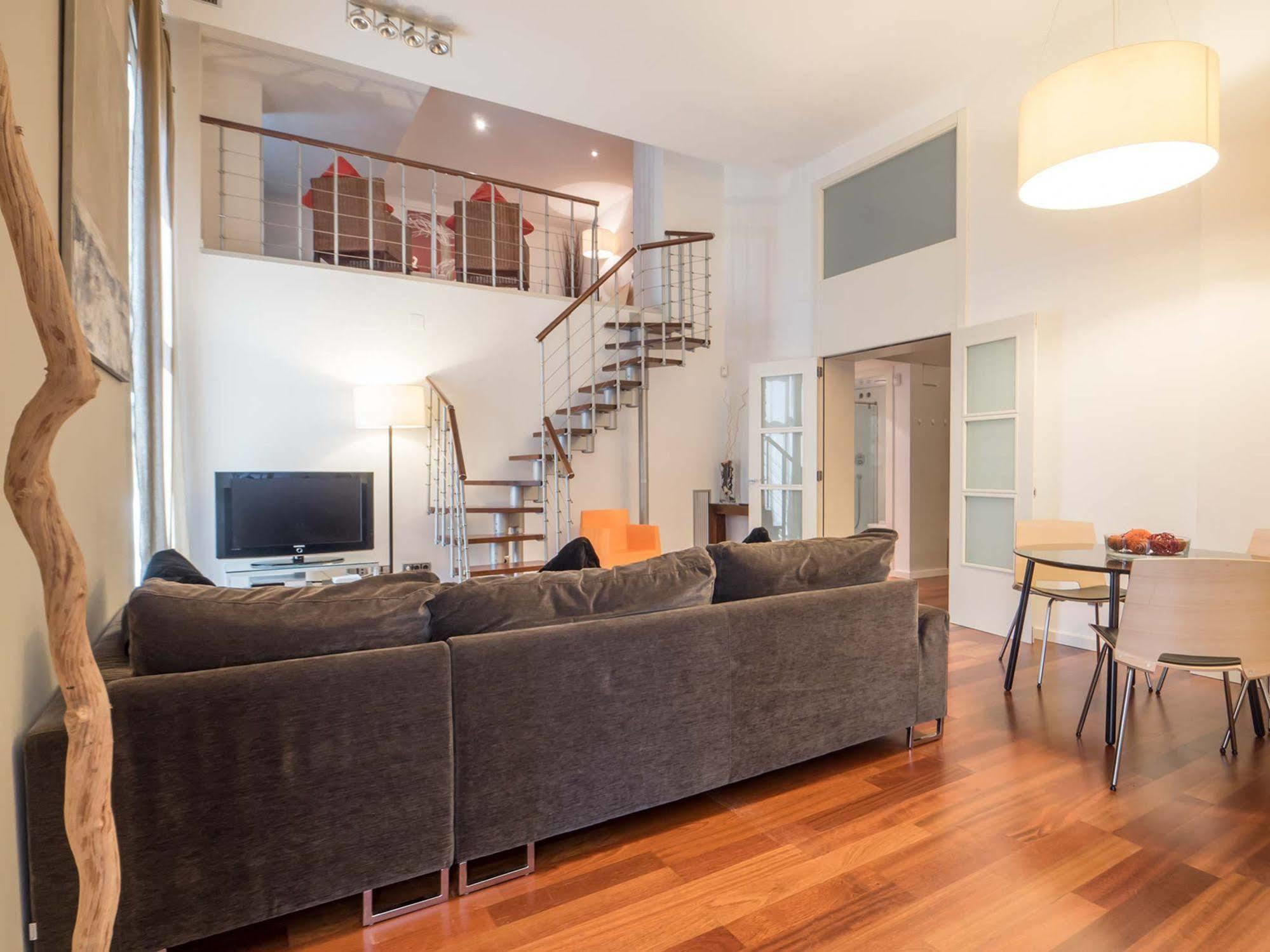 Hotel Rent Passeig De Gracia 4*
